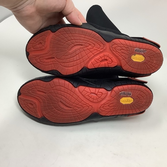 Vibram Furoshiki Neoprene Mid Boots - Picture 6 of 6